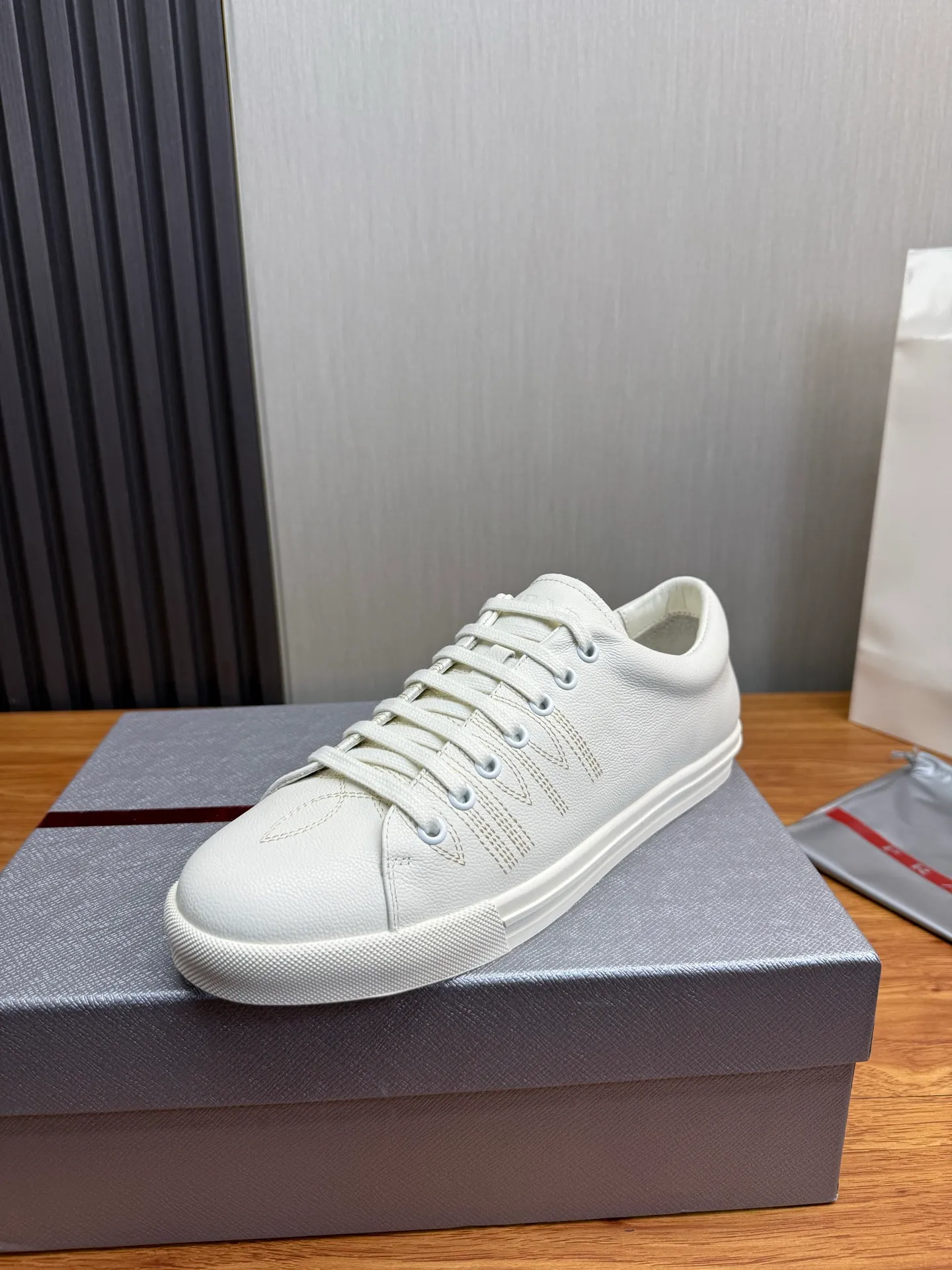 Men's shoes 560💰 [PRADA] Popular items in men's shoe counters, synchronized with the official website, 1 high-quality shipment ✔️Original cowhide + cowhide lining, 1🆚1 replica, original sole, 38-45 (45 customized, non-refundable)